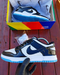 Nike Dunk (2 cores disponíveis)